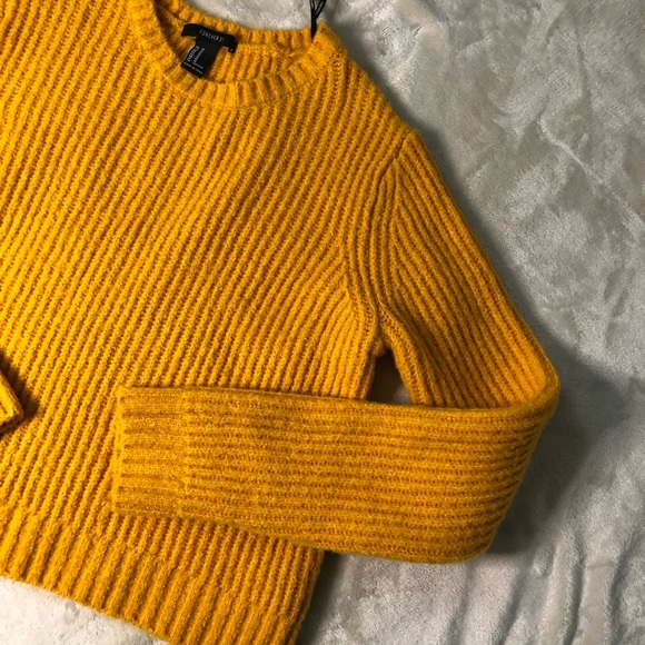 Forever 21 Sweaters - Forever 21 yellow cropped sweater